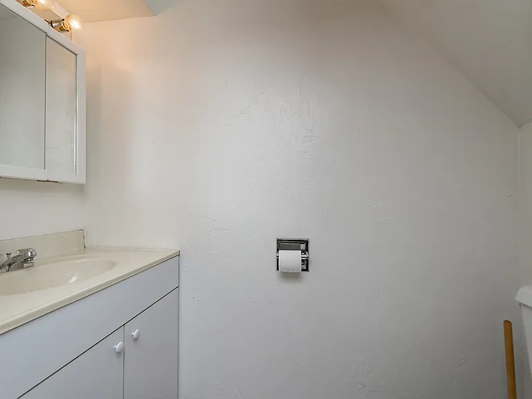 16 Edgerly Rd #1 — Photo 8