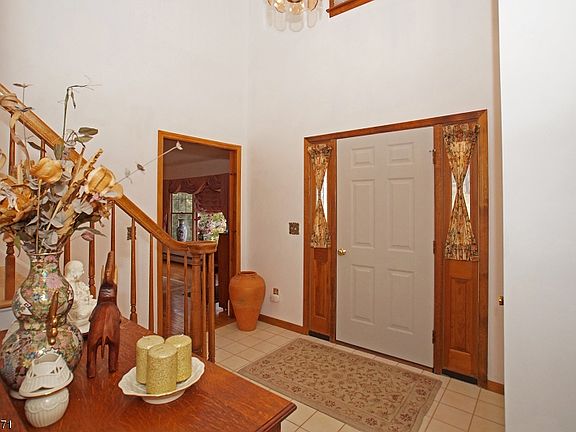 2nd image of 11 Bel Air Dr