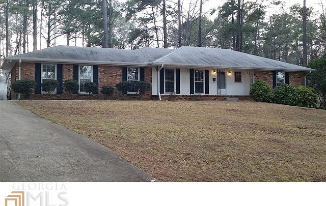 2nd image of 2989 Emerald Dr