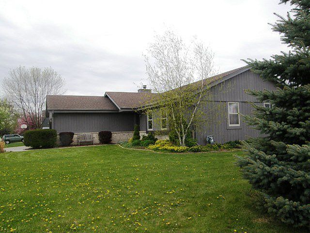 2nd image of N109W16760 Hawthorne Dr