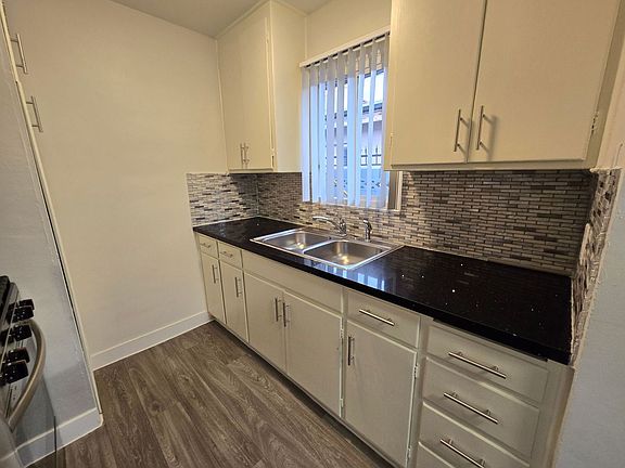 5th image of 119 N 14th St APT A