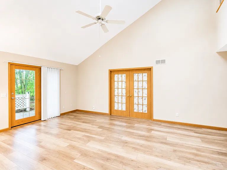 2607 Tuxedo Ln NW — Photo 6