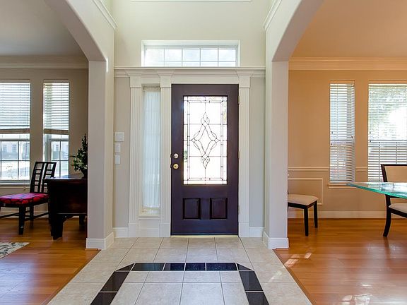 4th image of 6010 Briar Hill Ct