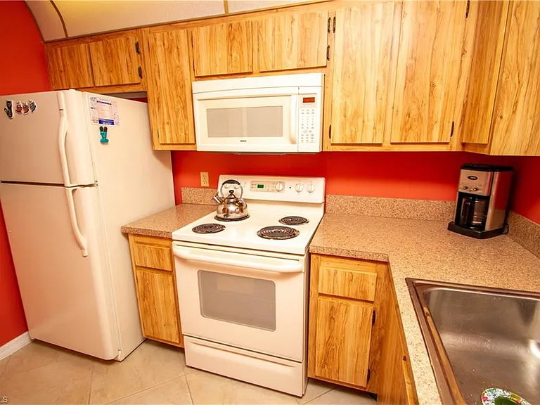 4326 27th Ct SW #103 — Photo 19