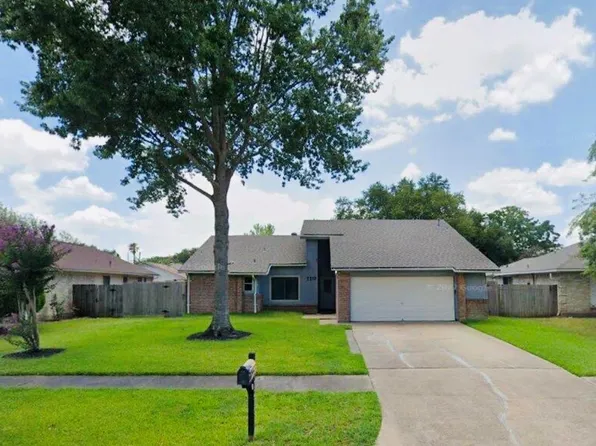 7215 La Entrada Dr, Houston, TX 77083