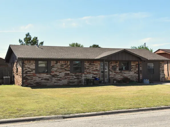 507 W Beck St, Fairview, OK 73737