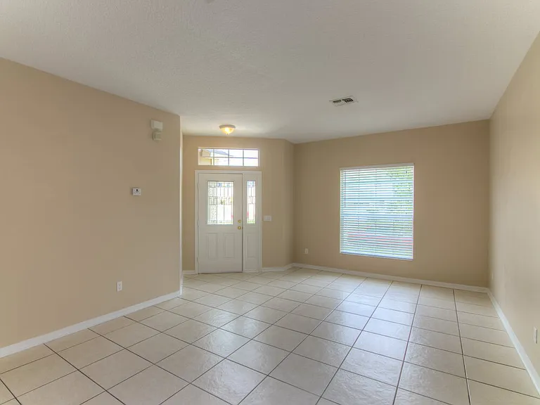 14122 Sapphire Bay Cir — Photo 2