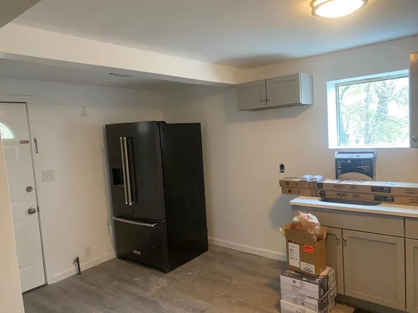 281 Bridge St, Manchester, NH 03104