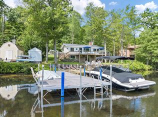 70 Crescent Dr, Center Barnstead, NH 03225