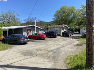 1110 N Old Pacific Hwy, Myrtle Creek, OR
