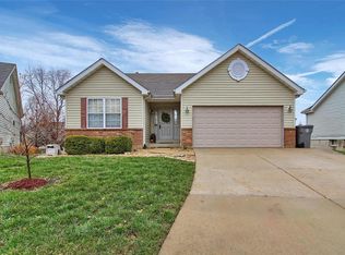 607 Midland Dr, O'Fallon, MO 63366