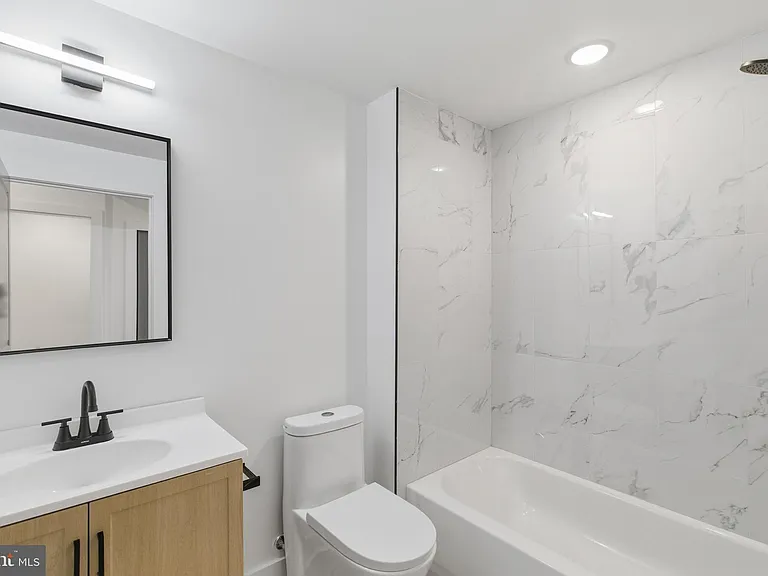 2123 N 9th St #2 — Photo 16