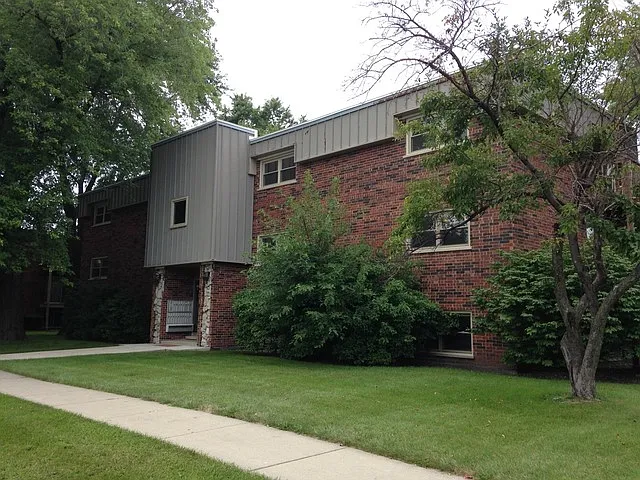 5720 East Ave #2B