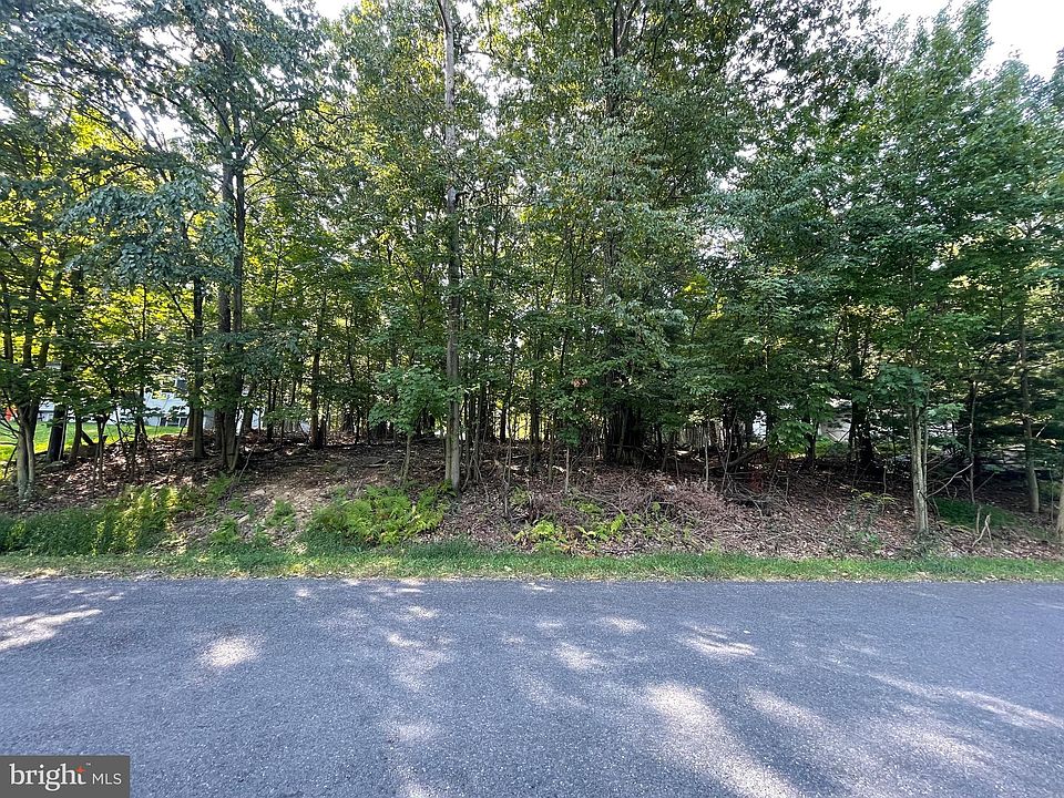 2nd image of 85 Comanche Dr