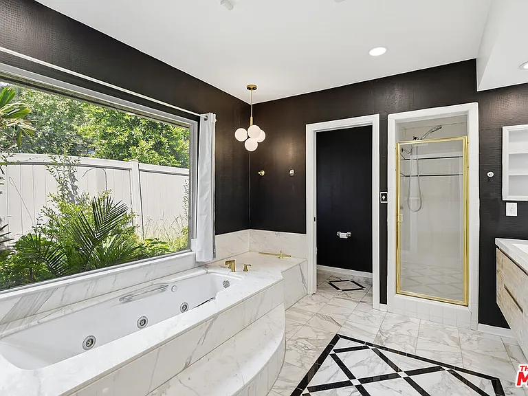 11410 Canton Dr — Photo 18