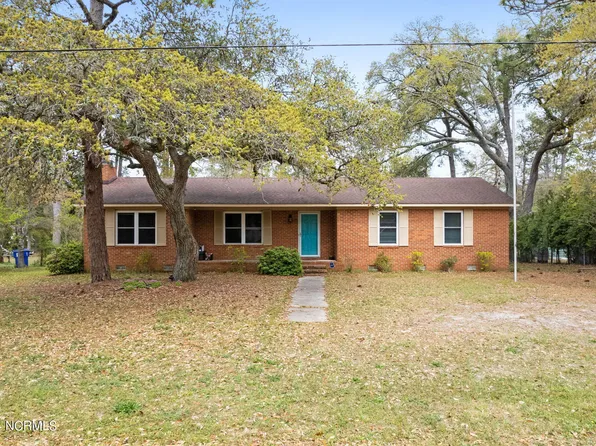 132 Park Avenue, Southport, NC 28461