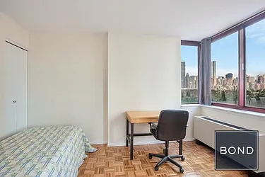 Rented by Bond New York