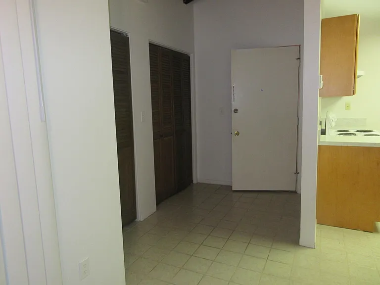 21515 N Village Blvd #5 — Photo 7