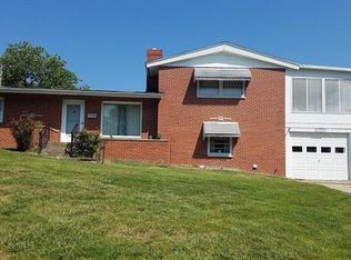 5227 Wick Way Dr, Alton, IL 62002