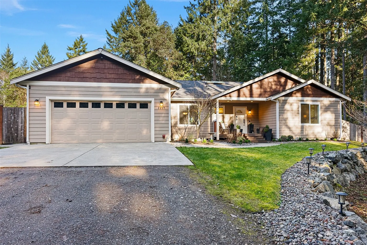 1217 Ozette Drive photo 1