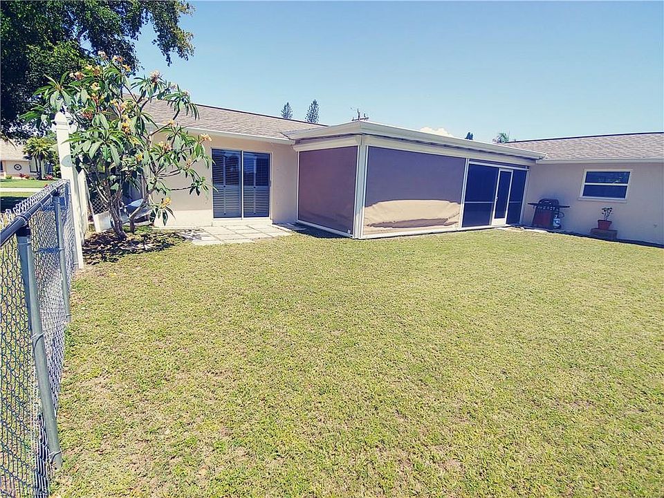 2nd image of 3646 SE 8th Ave