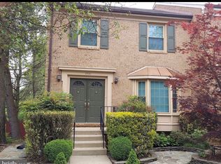 7731 Bristol Square Ct, Springfield, VA 22153