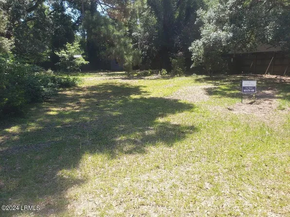40 Grays Hill Acres, Beaufort, SC 29906