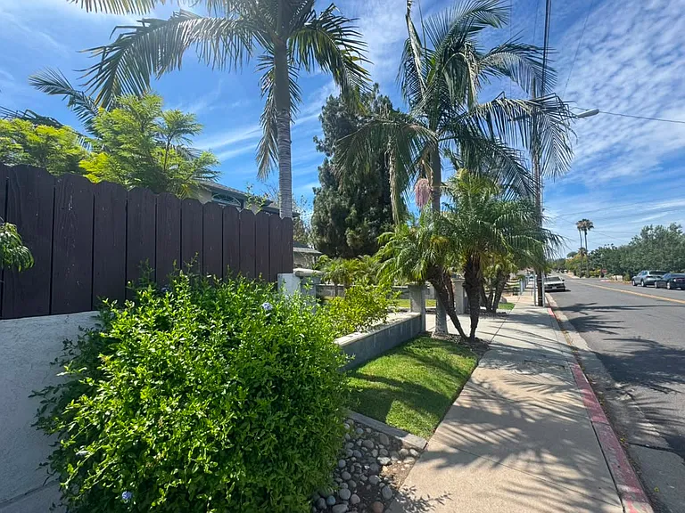 6176 Crawford St — Photo 24
