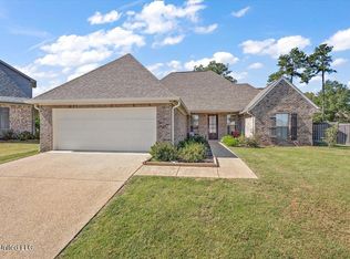 353 Emerald Way, Brandon, MS 39047