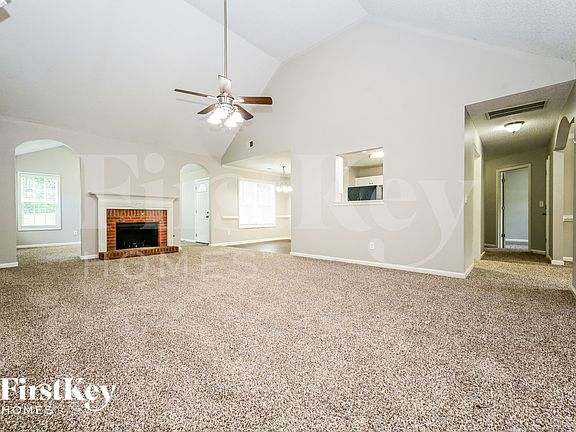 2nd image of 3349 Meadovista Dr
