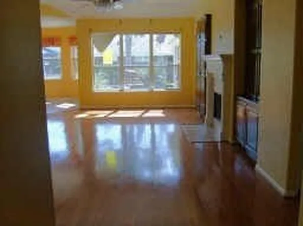 31 Heron Hollow Ct, Spring, TX 77382