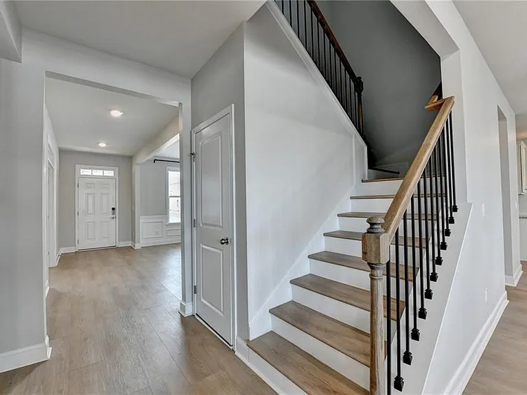 7410 Ansley View Ln — Photo 40