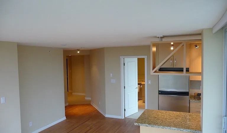 5028 Kwantlen St #1703 — Photo 9