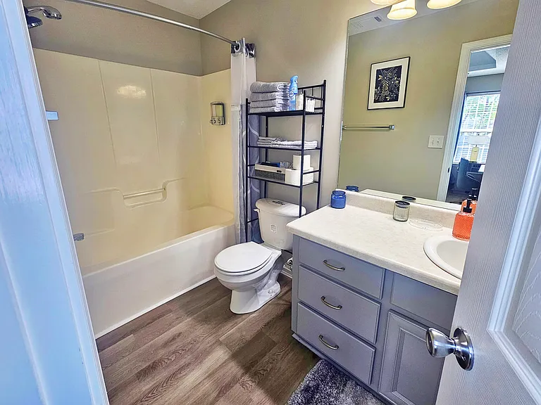 123 Coronation Dr — Photo 19