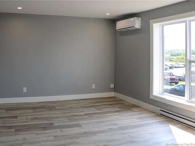 1751 Main St #307 — Photo 5