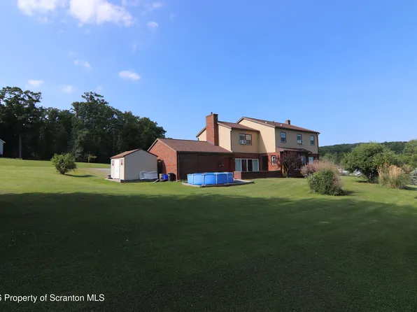 10 Dogwood Dr, Tunkhannock, PA 18657