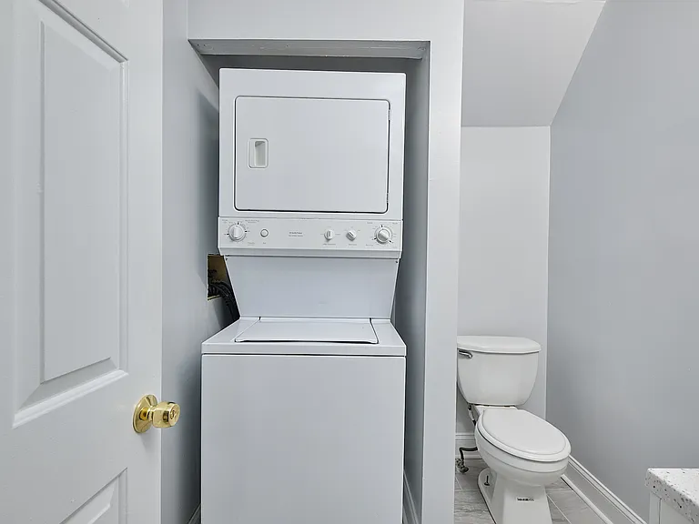 2616 Sherman Ave NW — Photo 9