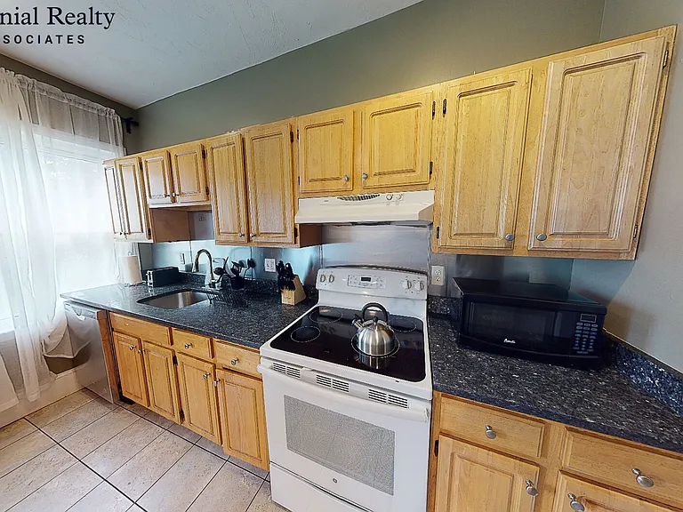 4 Haskell St #1 — Photo 15