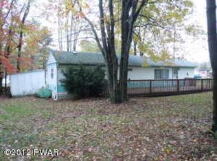 805 Elk Lake Dr, Waymart, PA 18472