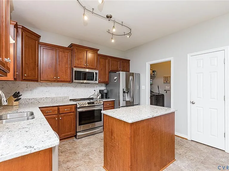 11907 Chislet Ct — Photo 16