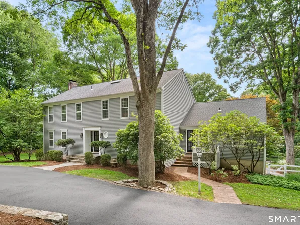32 Silver Ridge Common, Weston, CT 06883