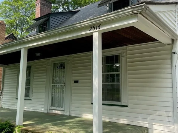 2516 Volney Rd, Youngstown, OH 44511