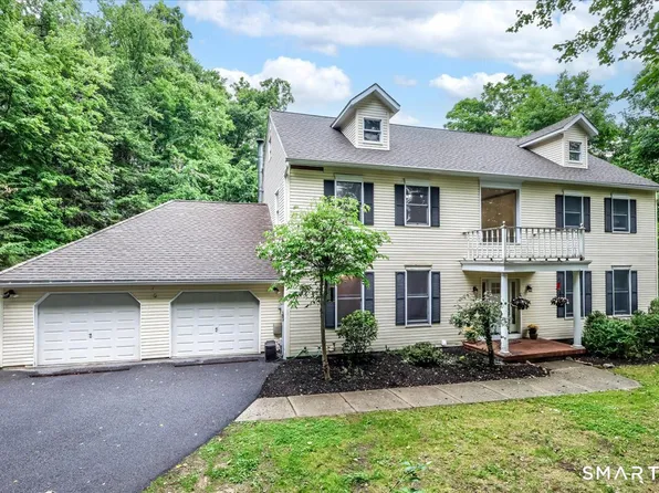 33 Greenknoll Drive, Brookfield, CT 06804