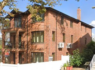 6111 172nd St FLOOR 2, Fresh Meadows, NY 11365