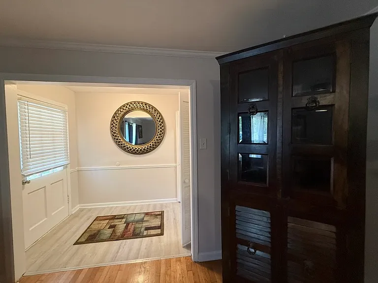 2652 Winthrop Rd — Photo 4