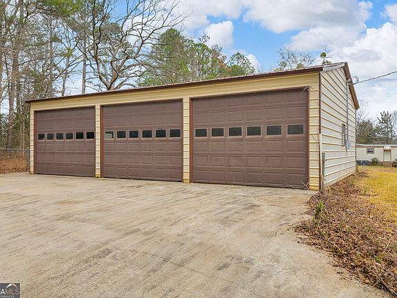 3rd image of 110 Williams Wilson Rd