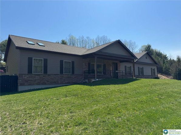 1925 Forest Inn Rd, Palmerton, PA 18071