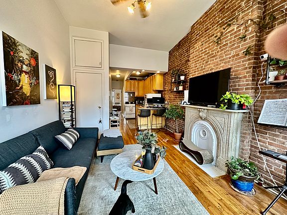2nd image of 417 W 48th St APT 5E
