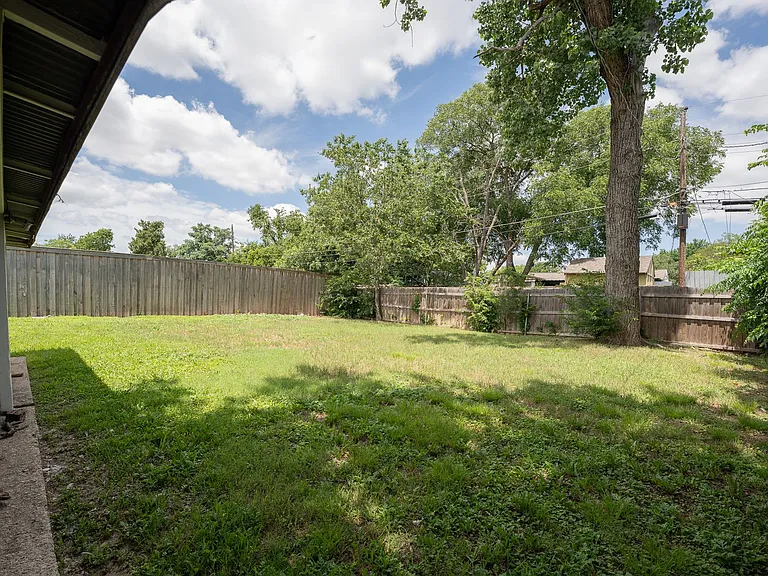 3057 Dogwood Dr — Photo 8