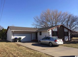 5500 SW 17th St, Topeka, KS 66604